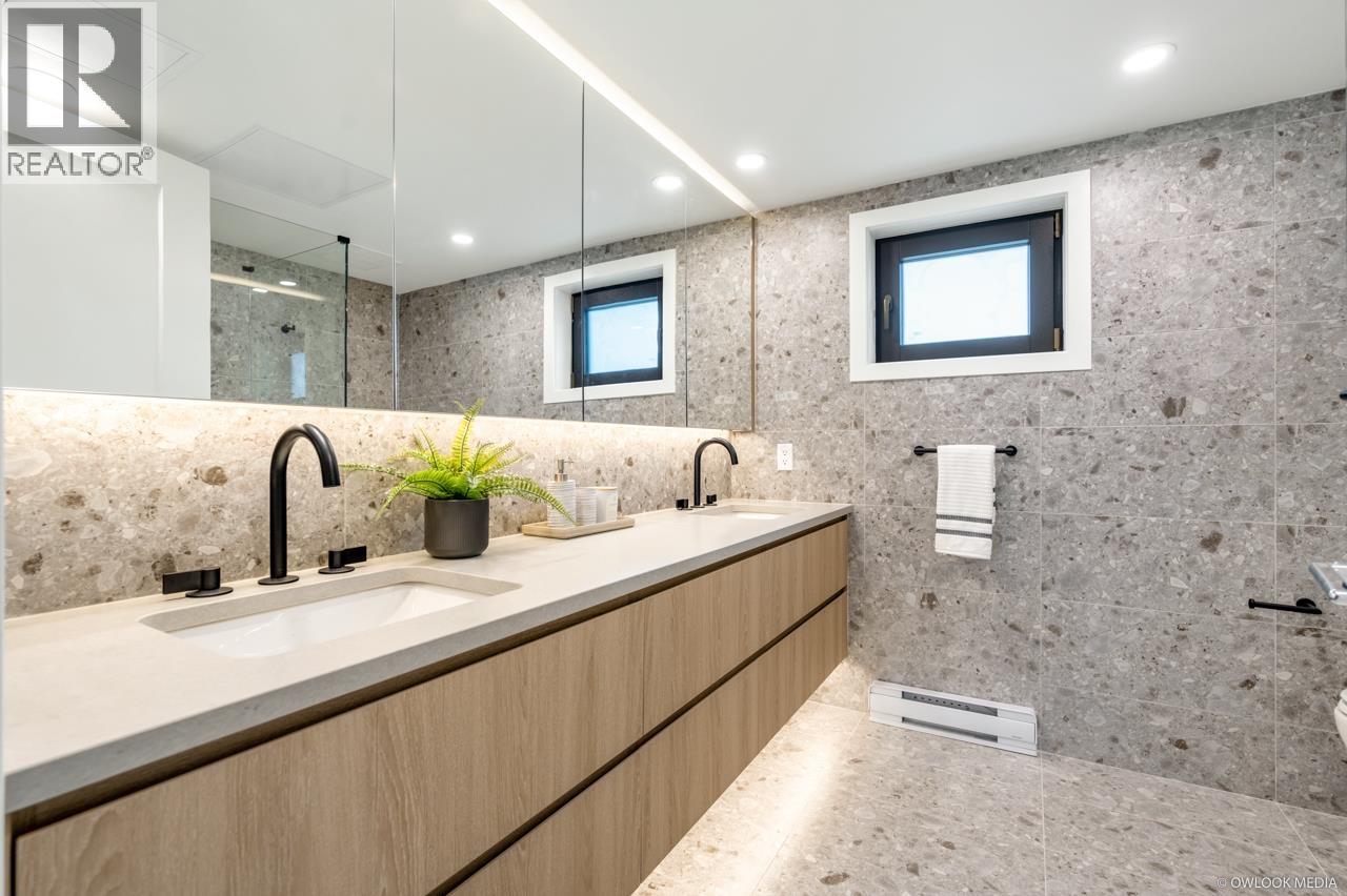 6322 OAK STREET, Vancouver