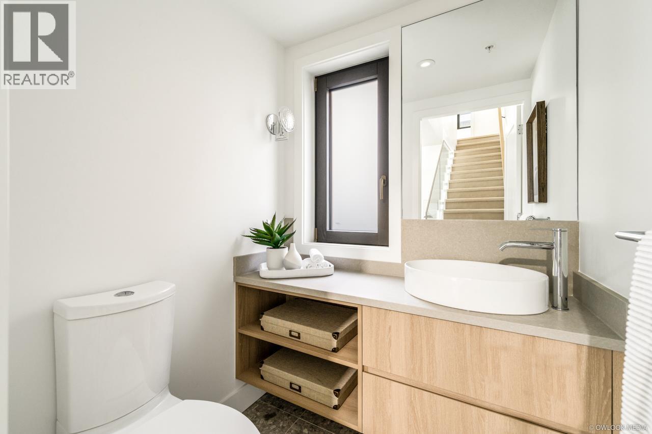 6322 OAK STREET, Vancouver