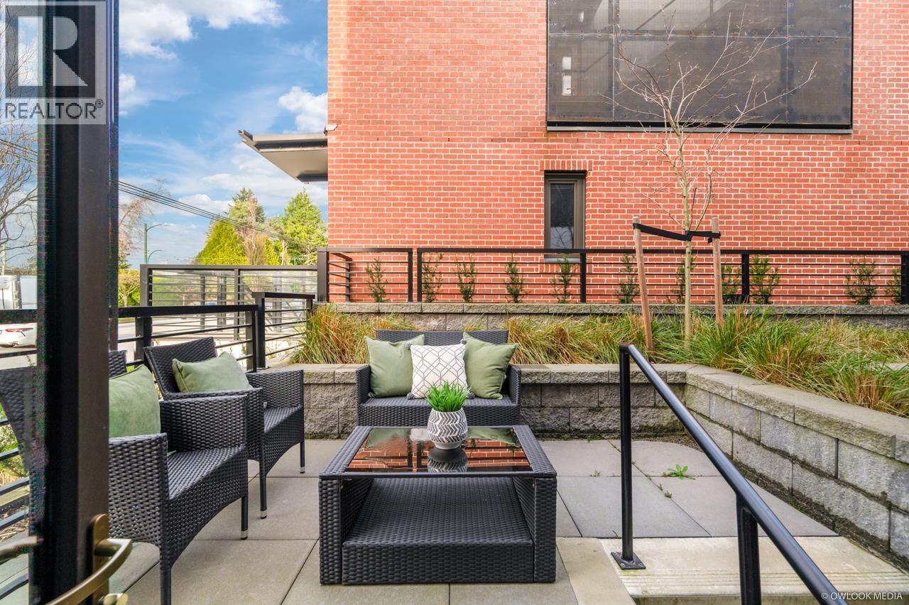 6322 OAK STREET, Vancouver