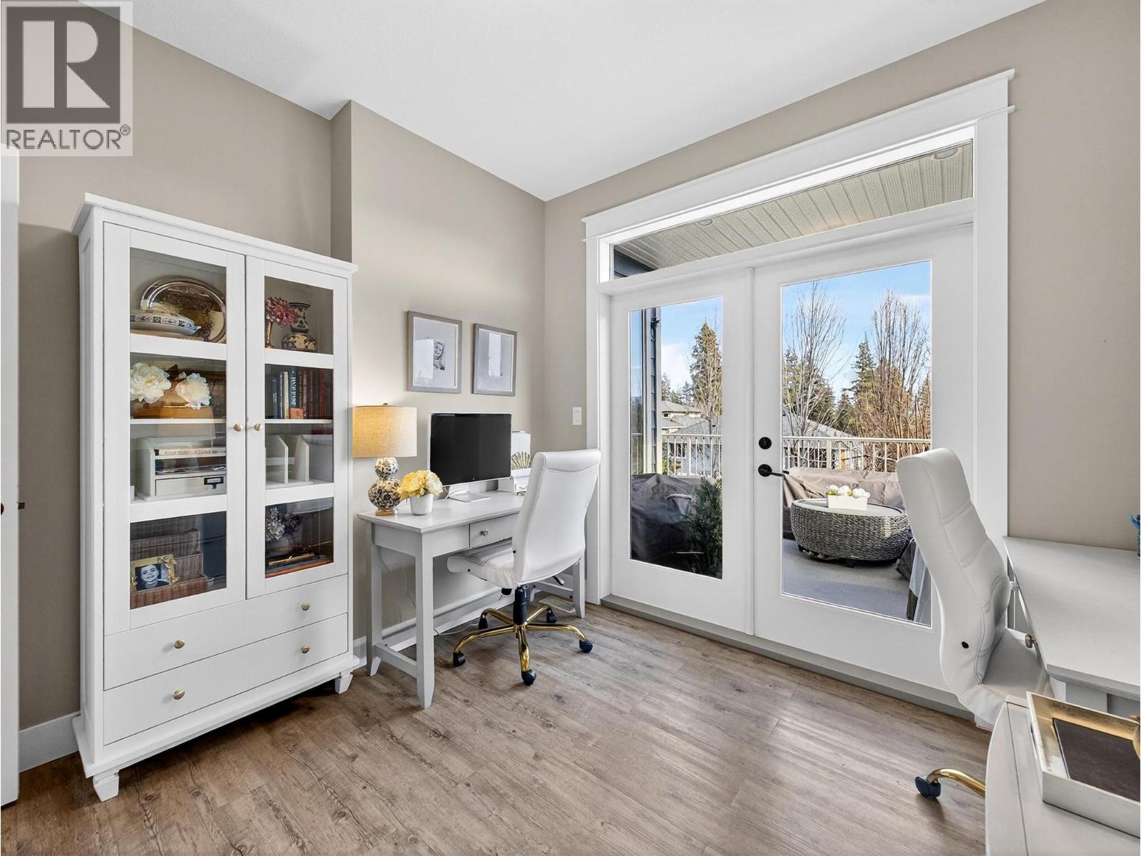  2371 Paramount Drive, West Kelowna