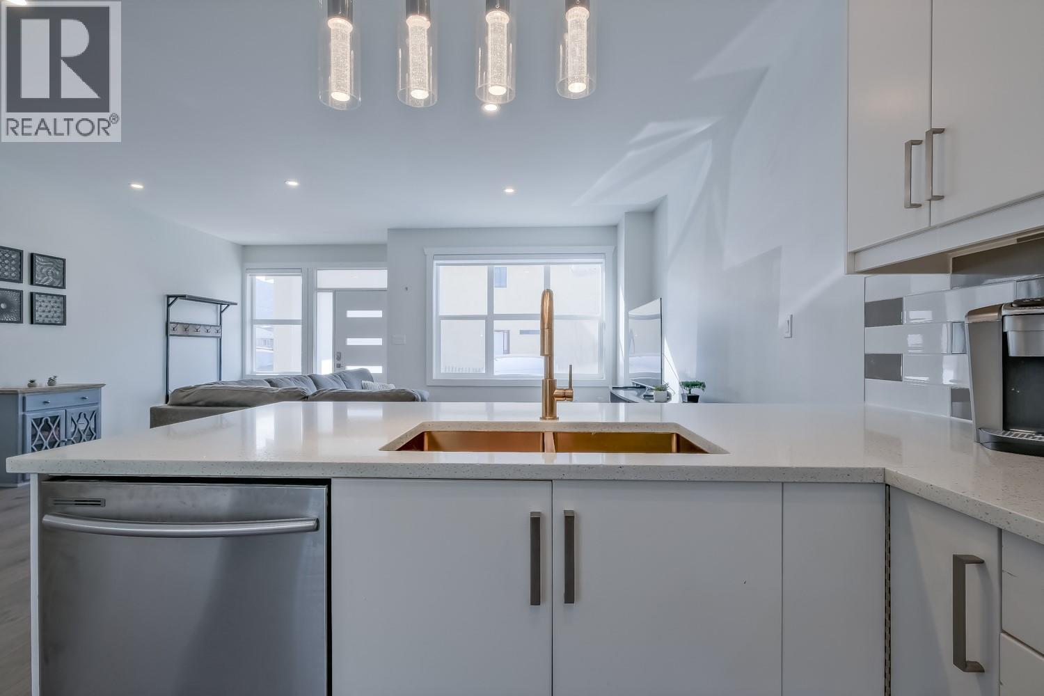 1273 GOVERNMENT Street Unit# 102, Penticton