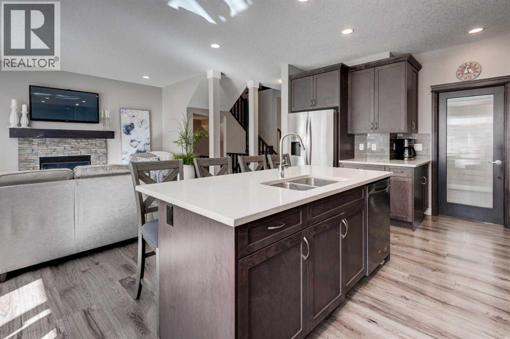 255 Riviera Way, Cochrane