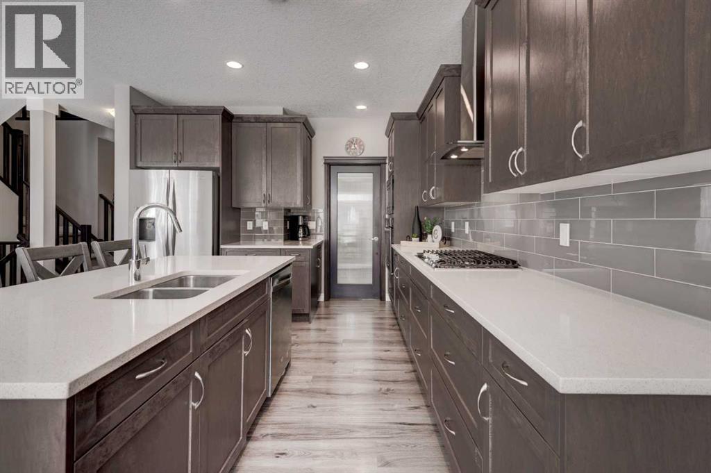 255 Riviera Way, Cochrane