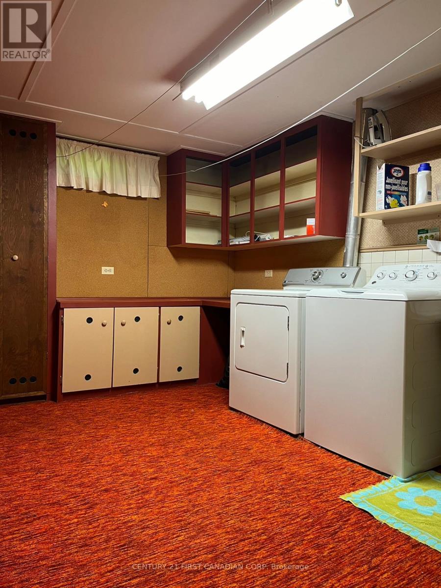 34 BENSON CRESCENT Property Photo