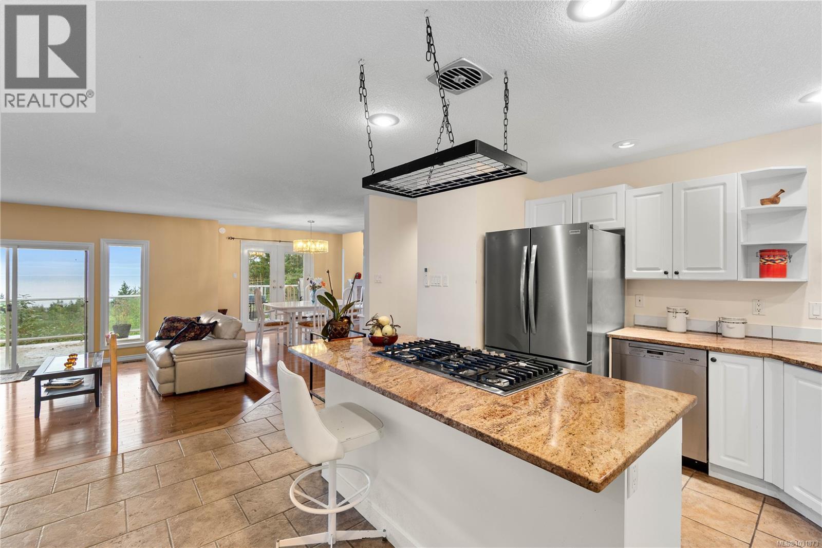 7297 Aulds Rd - 9