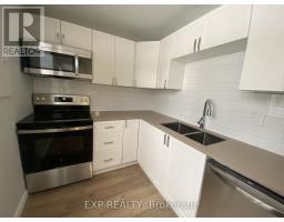 50 Central Avenue W, Brockville, ON K6V4N7 Photo 11