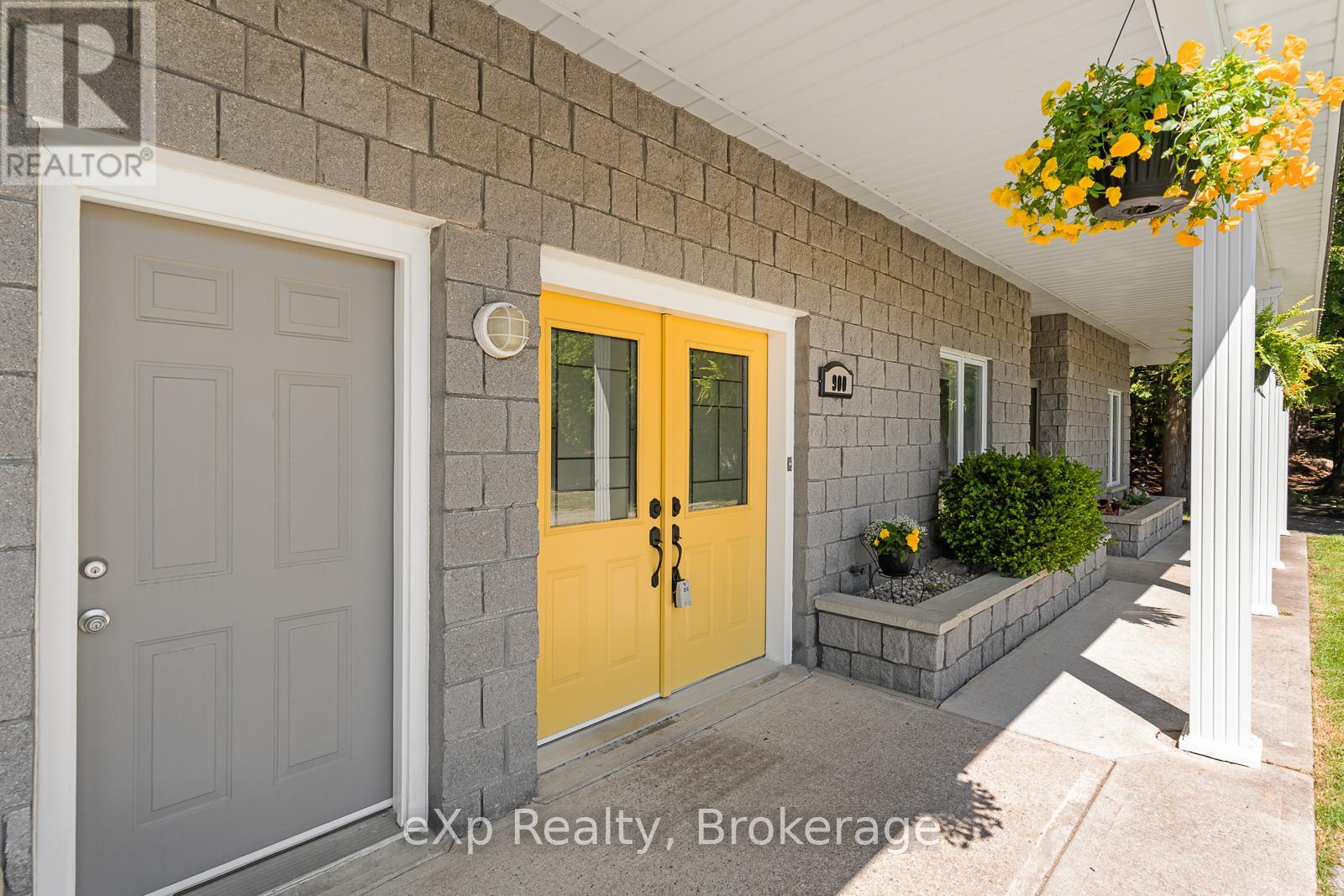 900 BERFORD STREET - 4