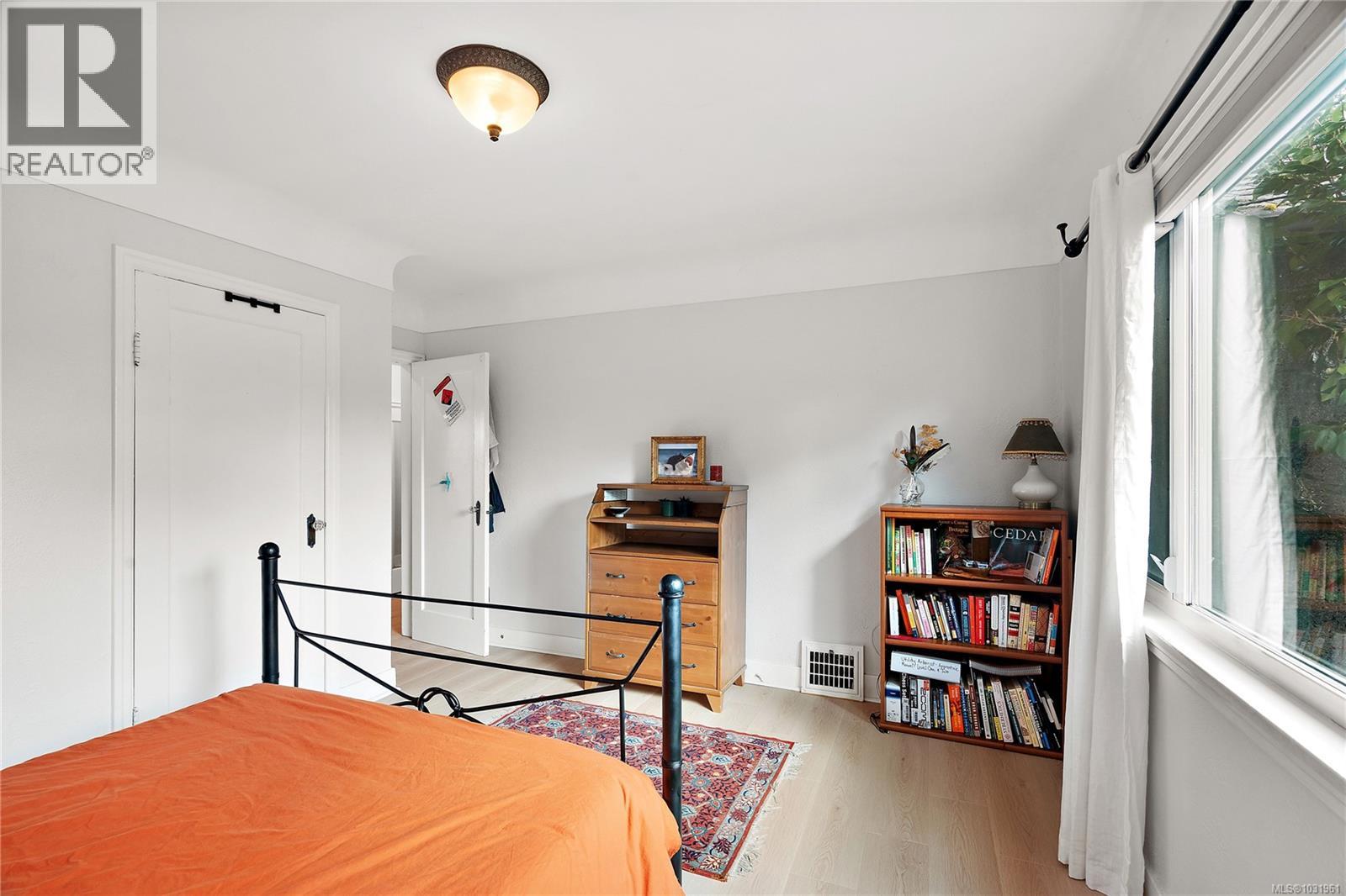 3166 EARL GREY ST - 13