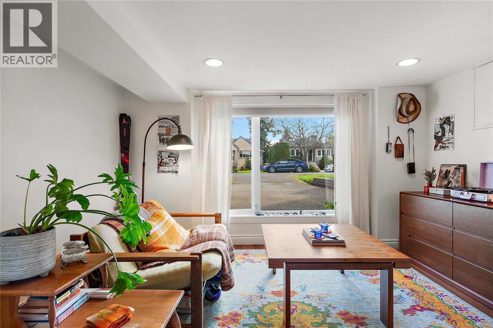 3166 EARL GREY ST - 20