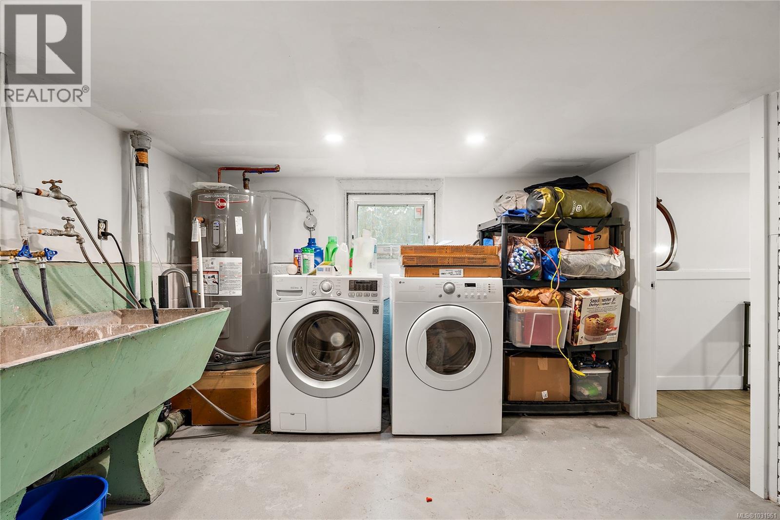 3166 EARL GREY ST - 24