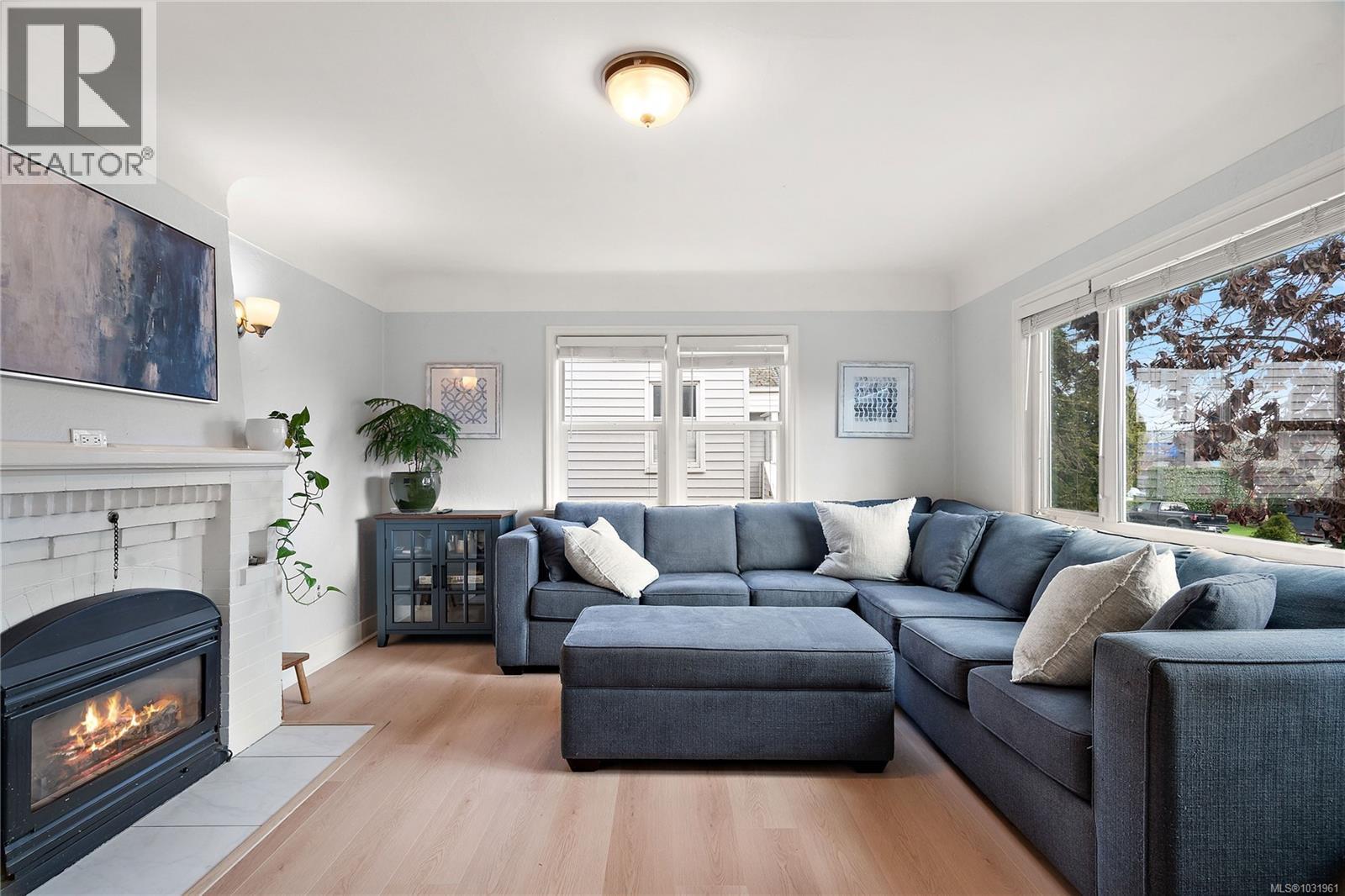 3166 EARL GREY ST - 5