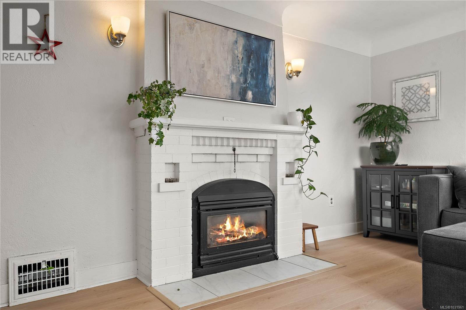 3166 EARL GREY ST - 6