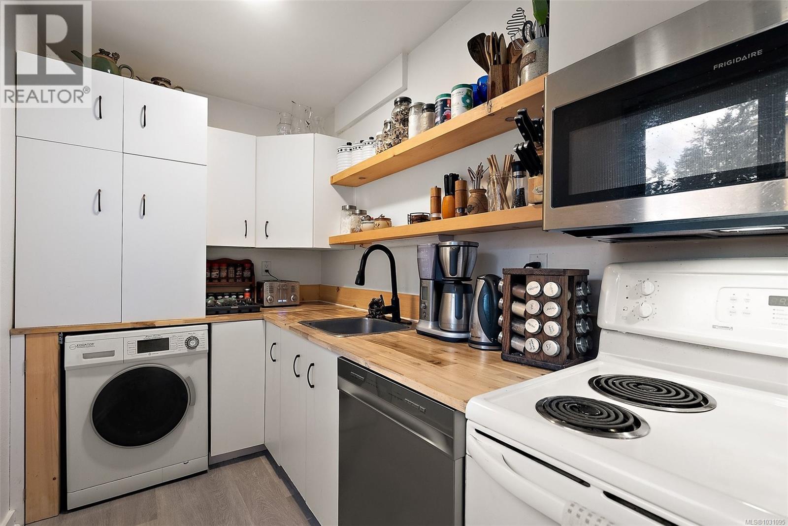 #105 1987 KALTASIN RD - 4