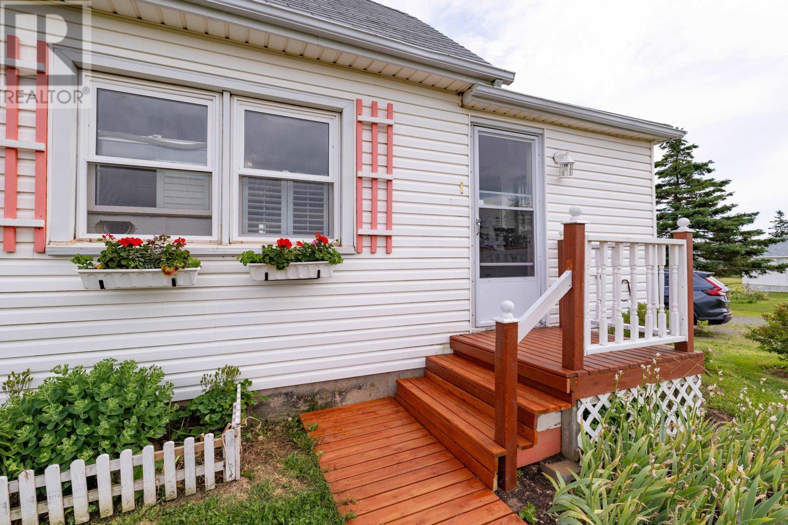 6888 Route 13, Mayfield