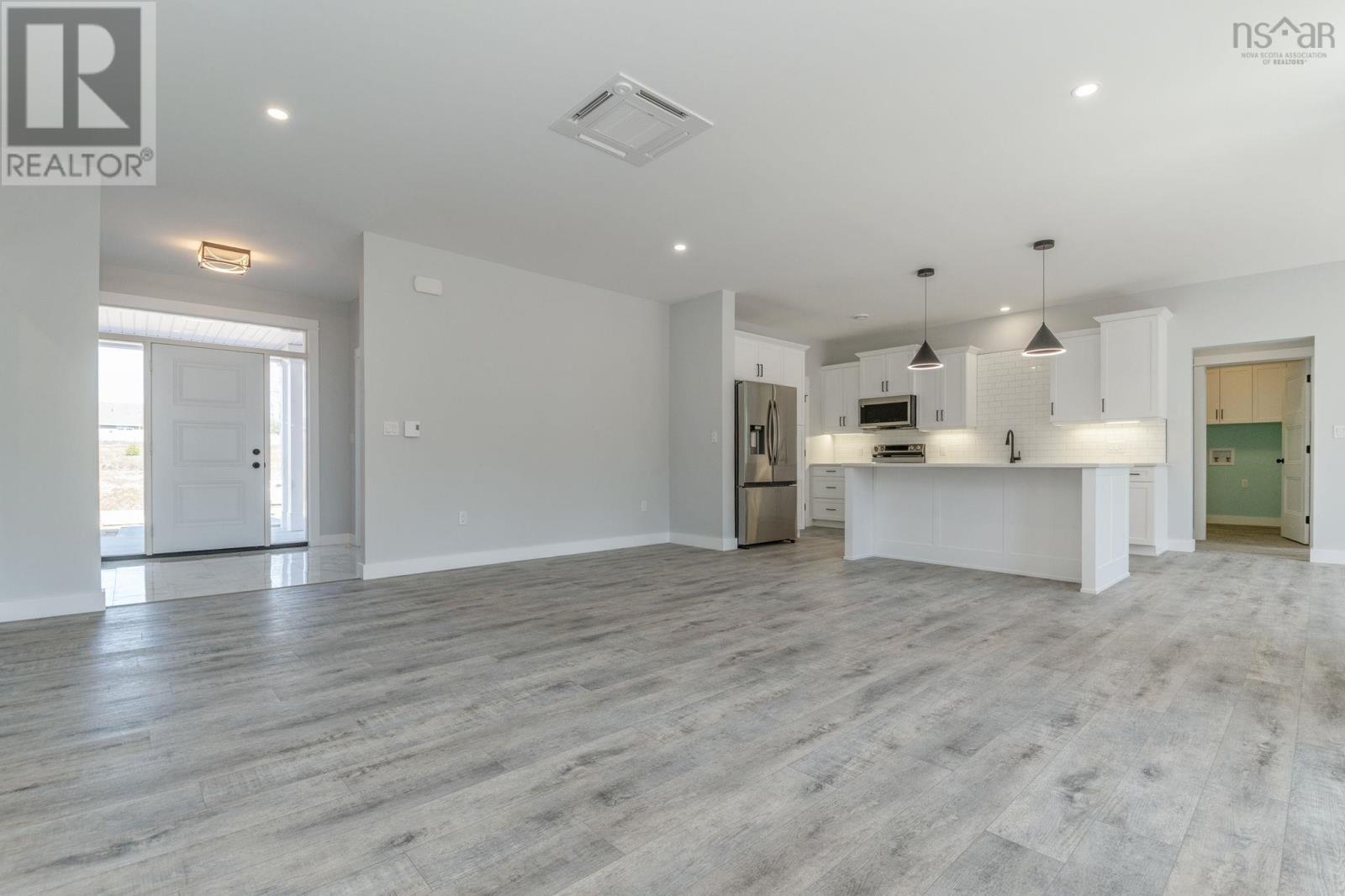 Property 7 of 44 of 206 Rivercrest Lane