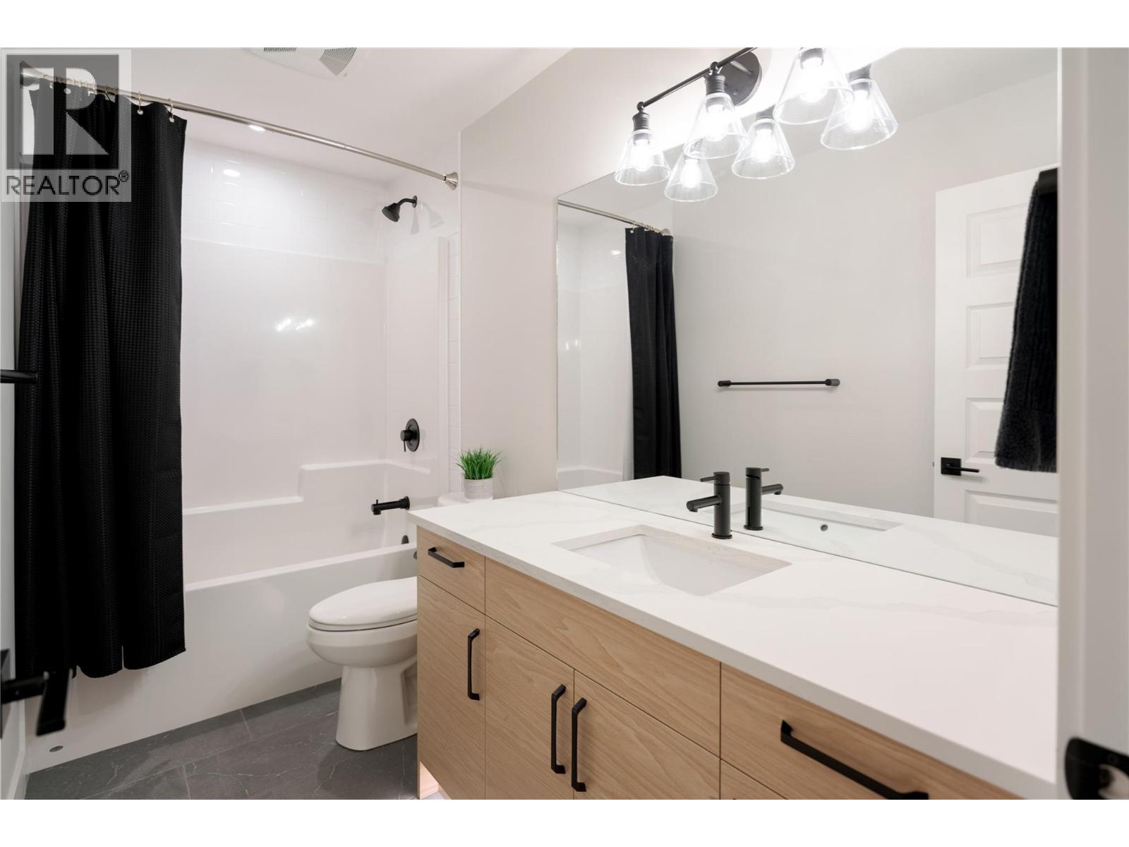  4315 Ladd Court, Kelowna