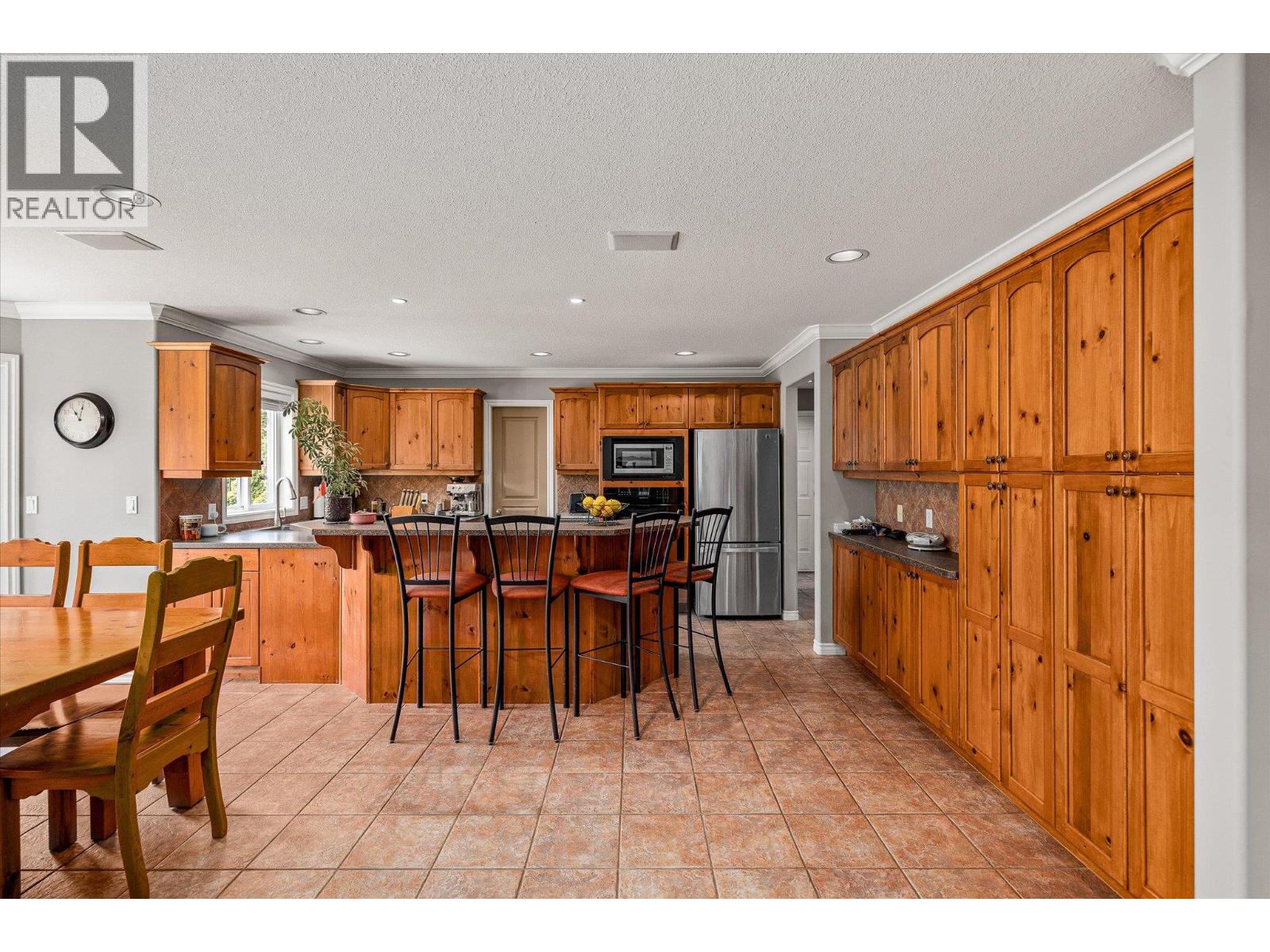  3925 Flower Court, Kelowna