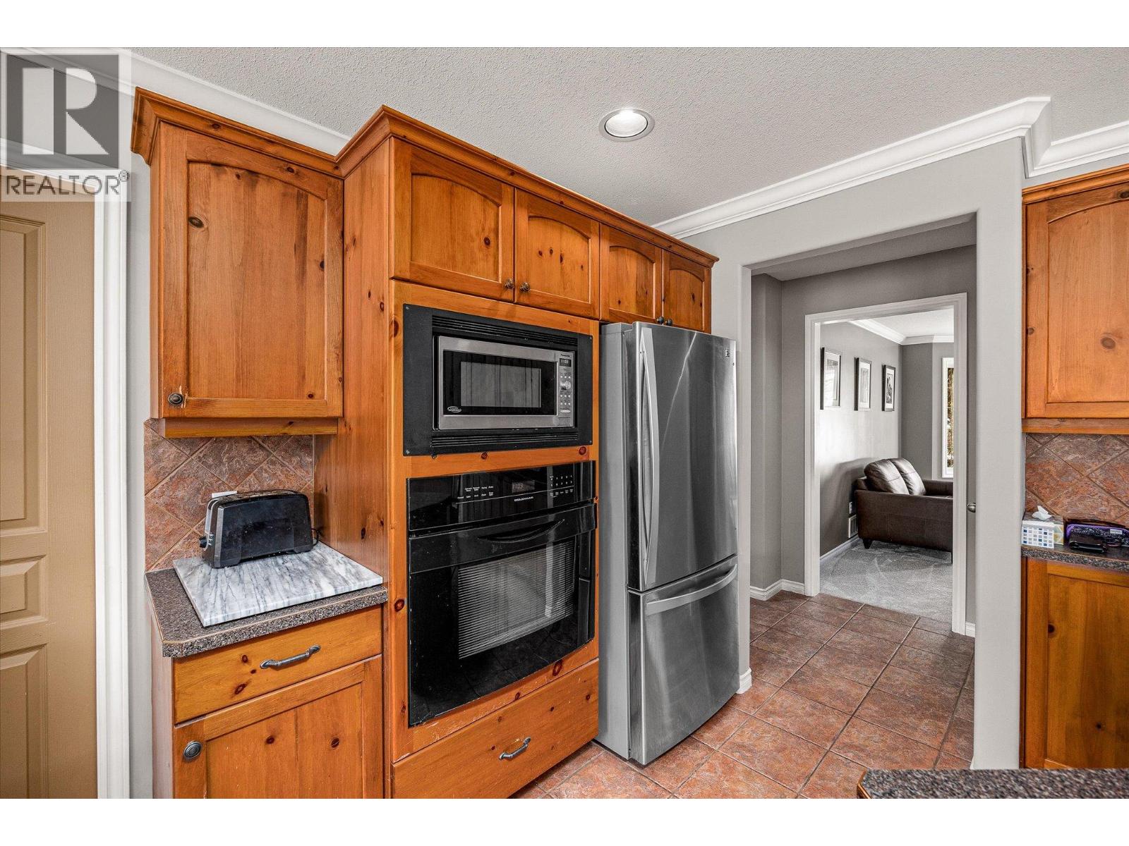  3925 Flower Court, Kelowna