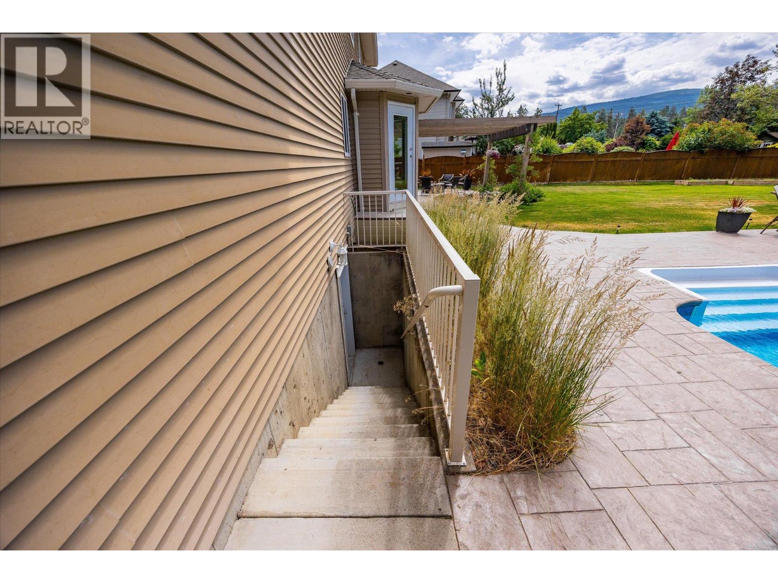  3925 Flower Court, Kelowna