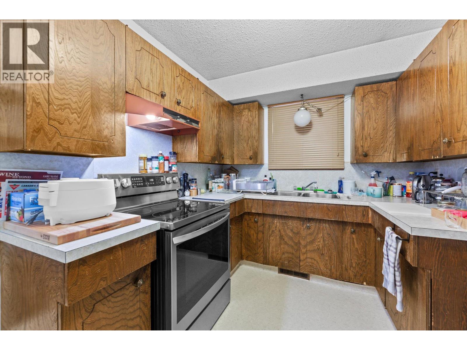  530-540 Hollywood Road North, Kelowna