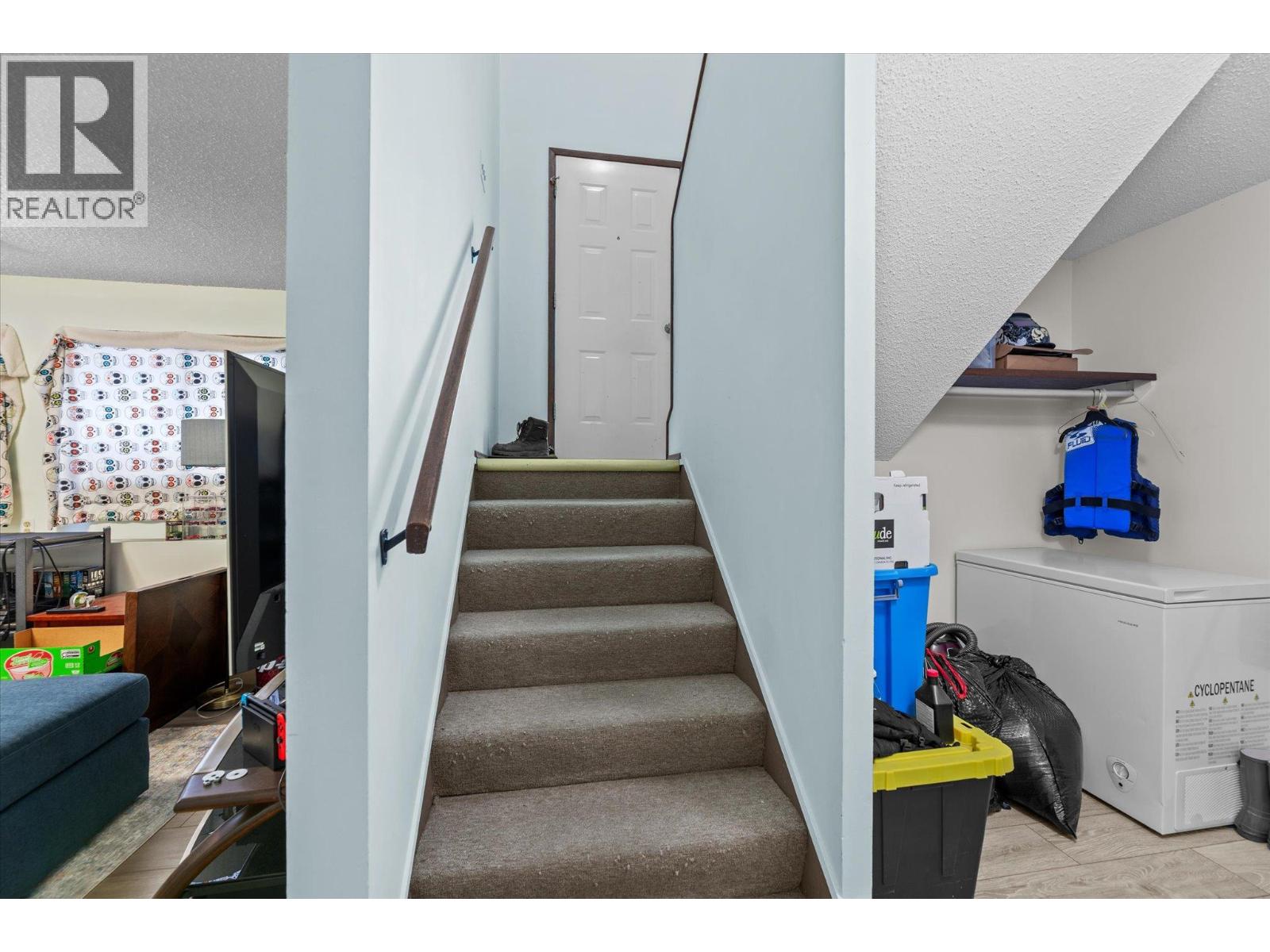  530-540 Hollywood Road North, Kelowna