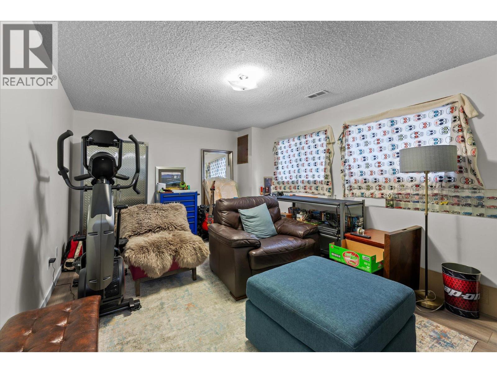  530-540 Hollywood Road North, Kelowna