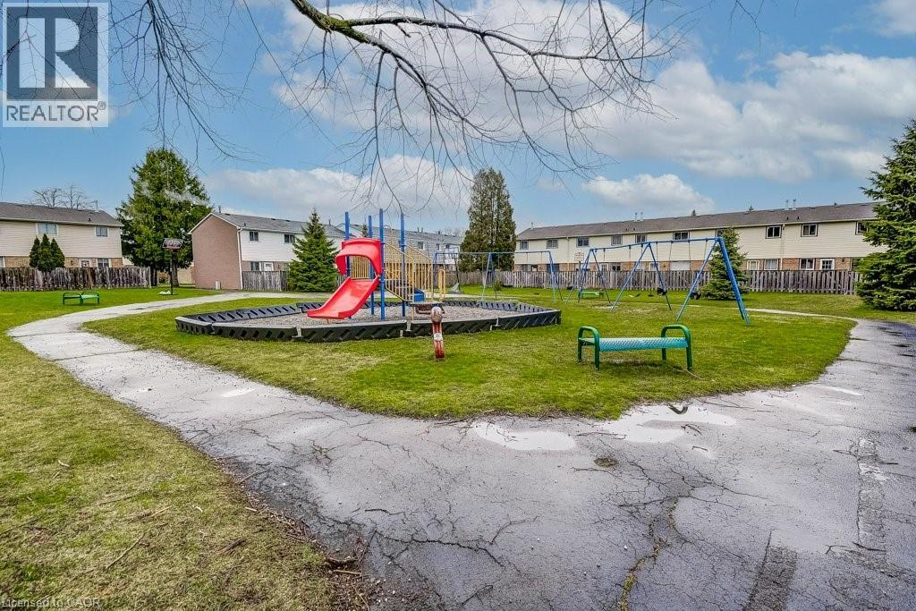 #18 1350 LIMERIDGE Road E - 37