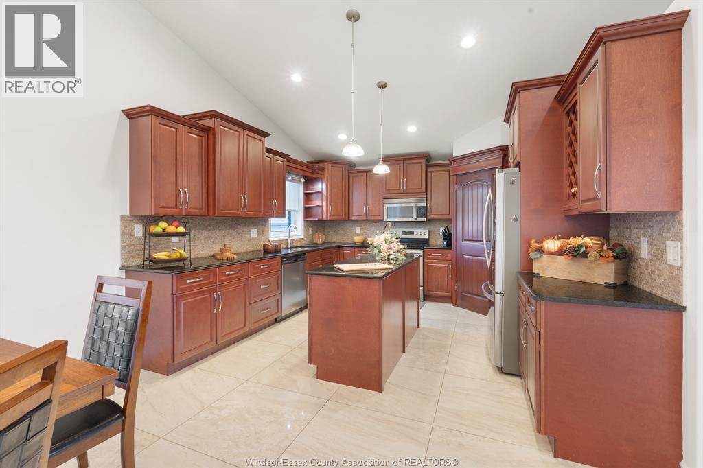 11933 MAISONNEUVE STREET - 9