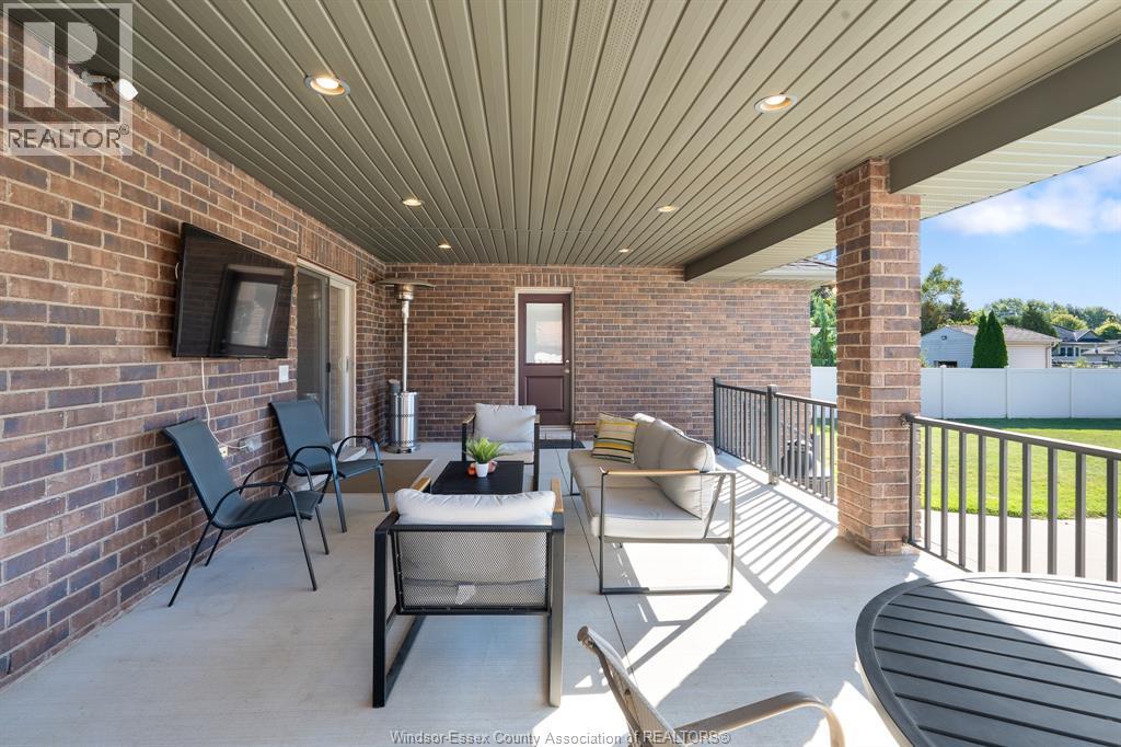11933 MAISONNEUVE STREET - 35