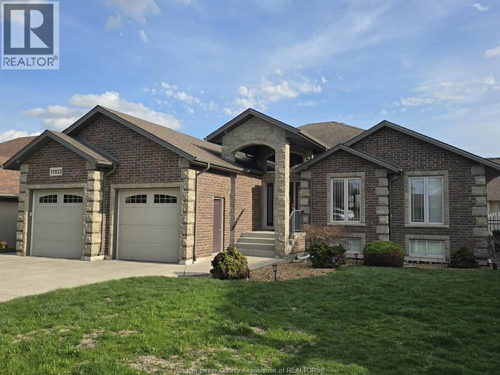 11933 MAISONNEUVE STREET - 2
