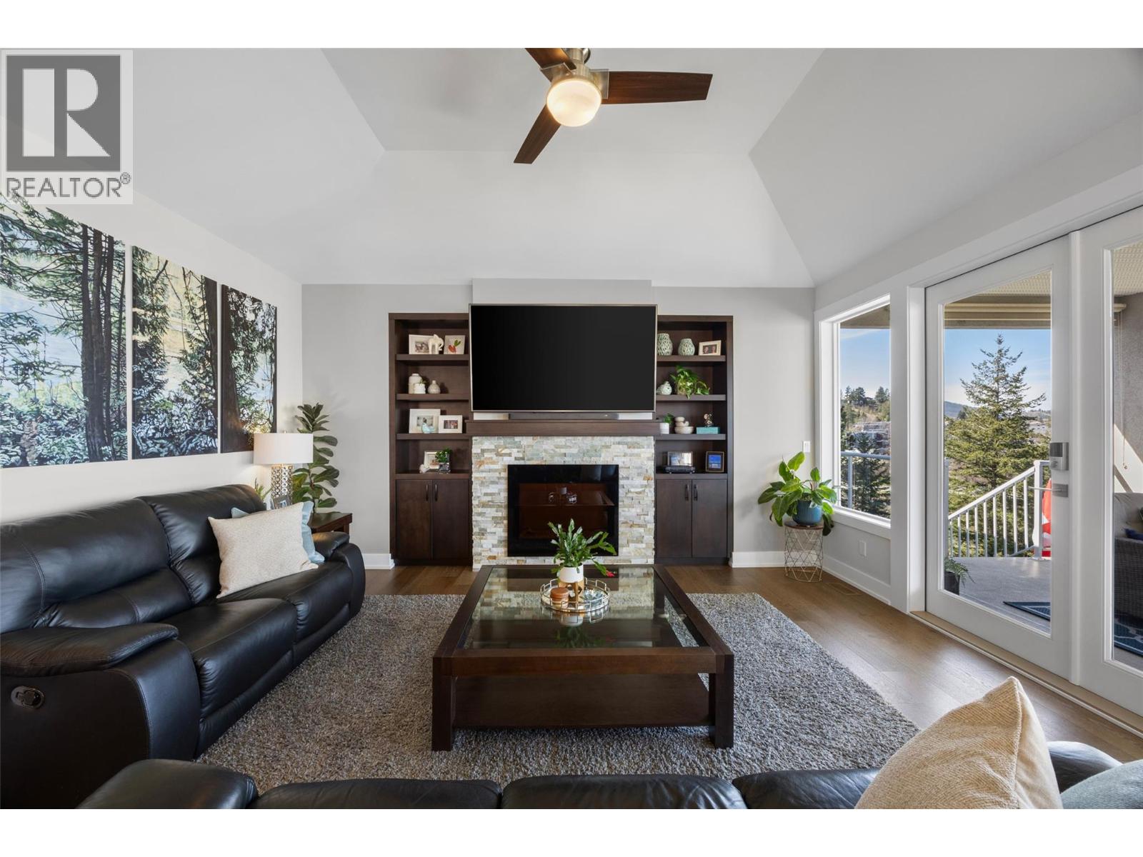 187 COPPERTREE COURT - 19