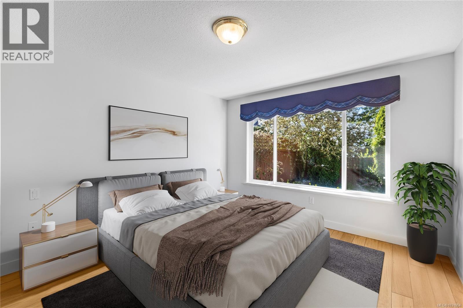 #18 850 ARBUTUS ST - 8