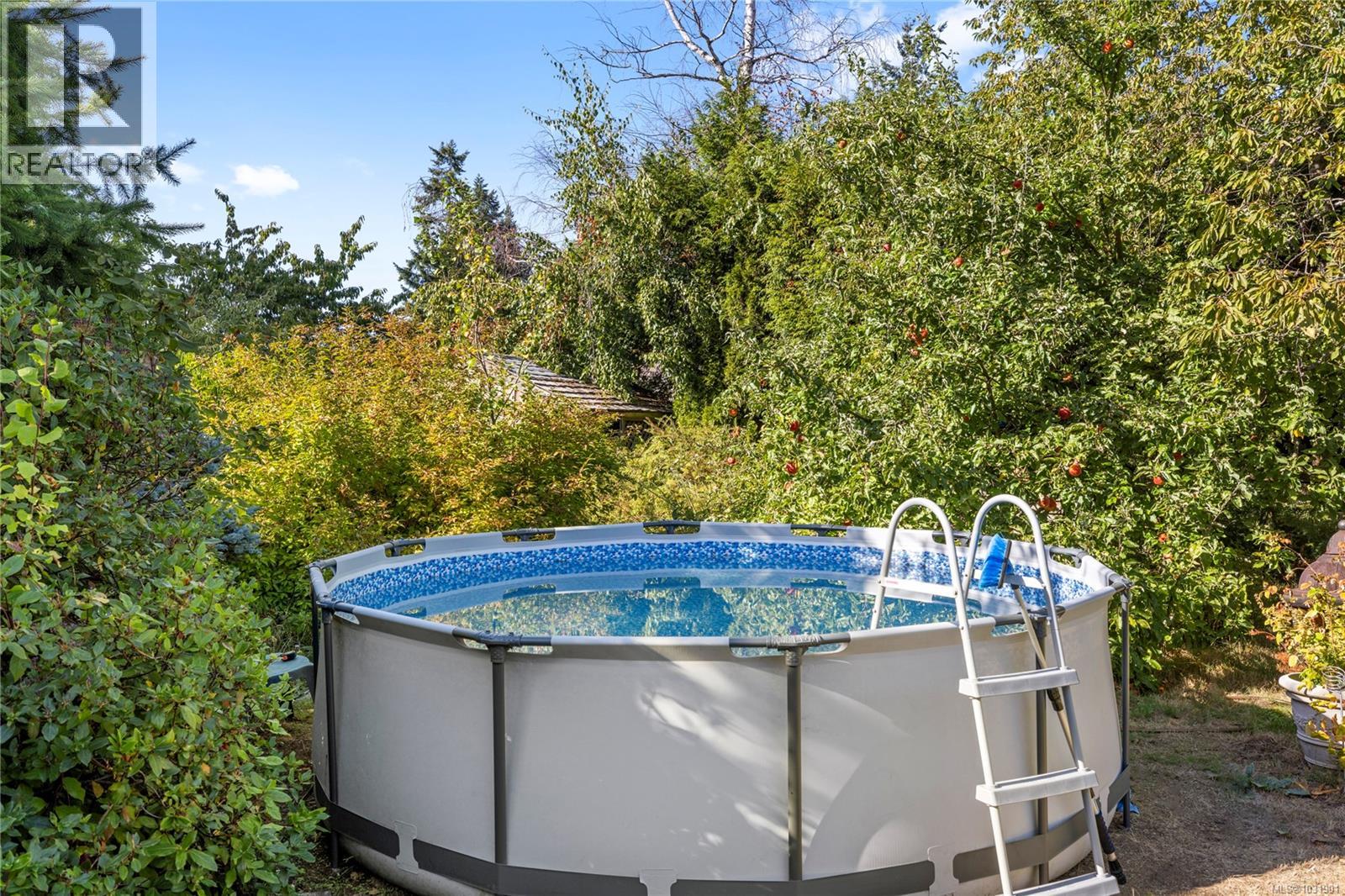 6534 SOUTHAMPTON RD - 14