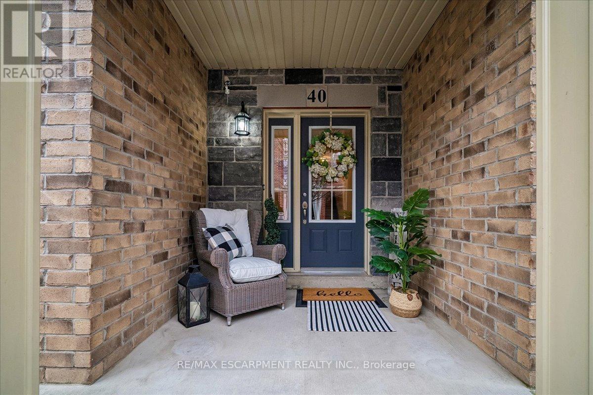 ##40 181 PLAINS ROAD W - 2