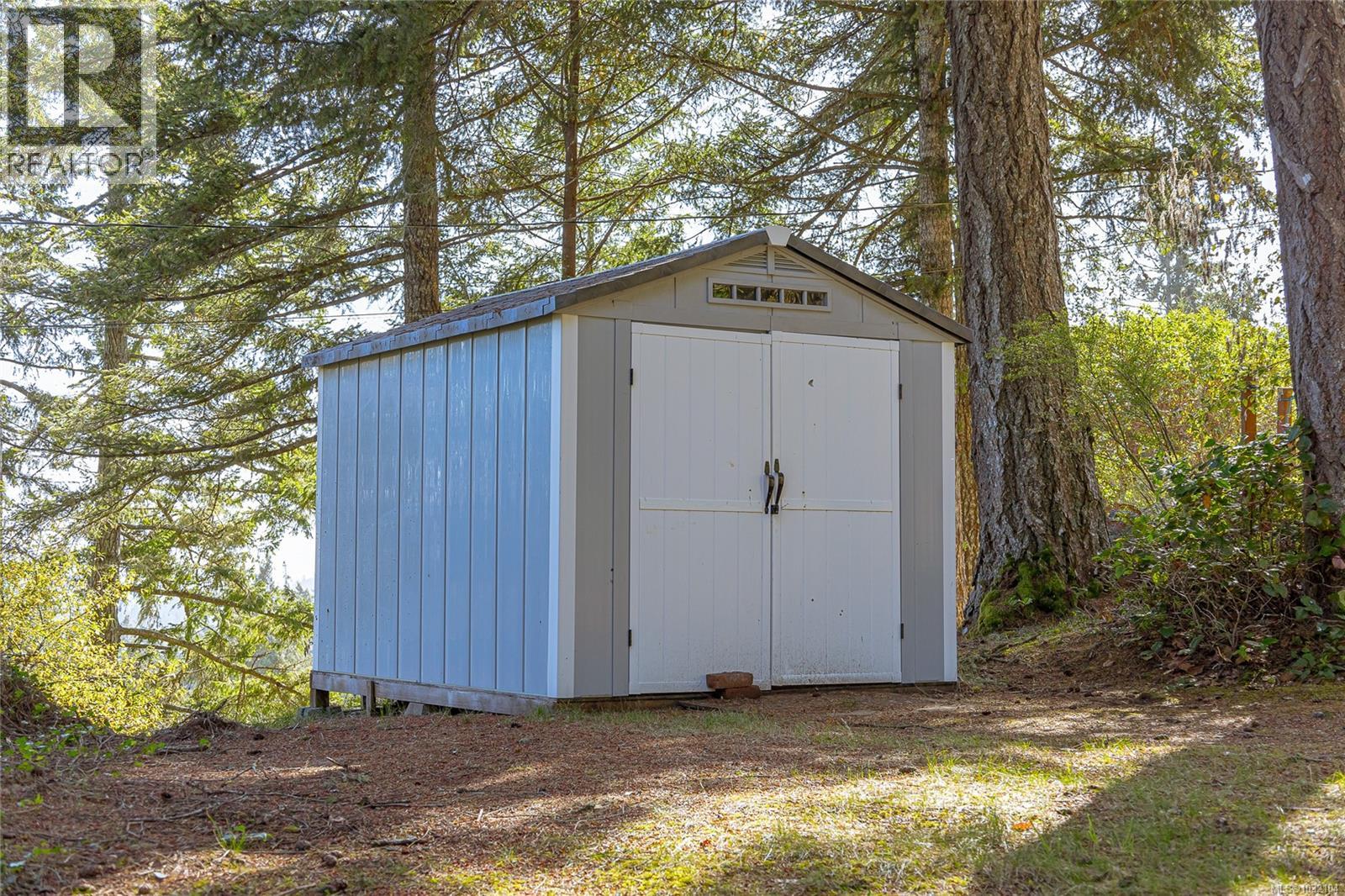  2270 Henlyn Drive, Sooke