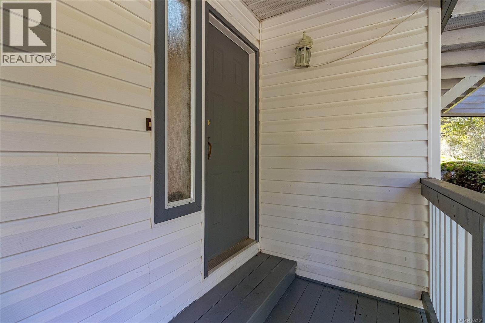  2270 Henlyn Drive, Sooke