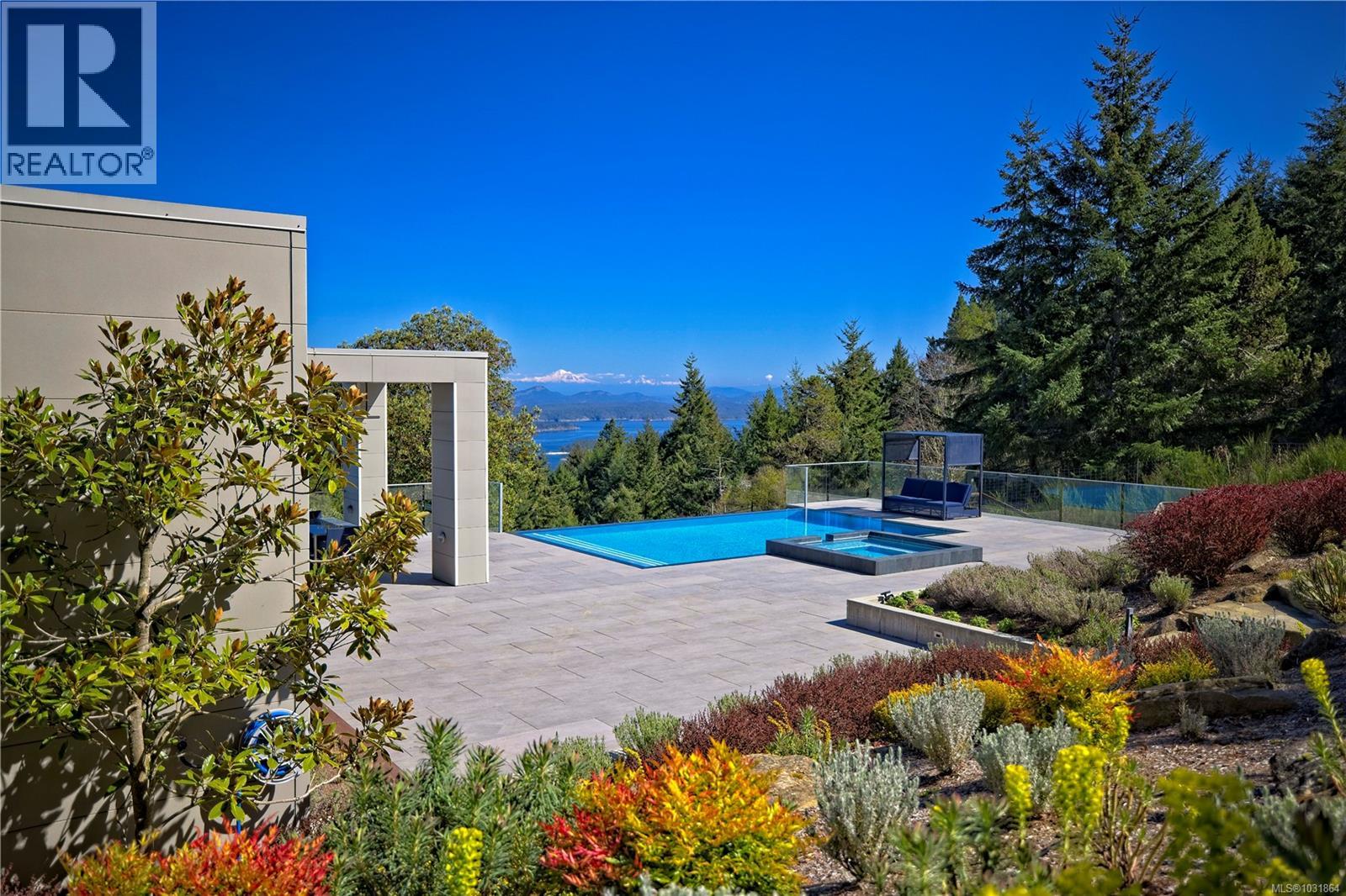 136 Wilkie Way - 2