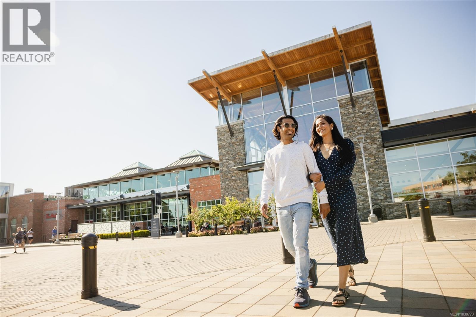 #212 3226 SHELBOURNE ST - 10