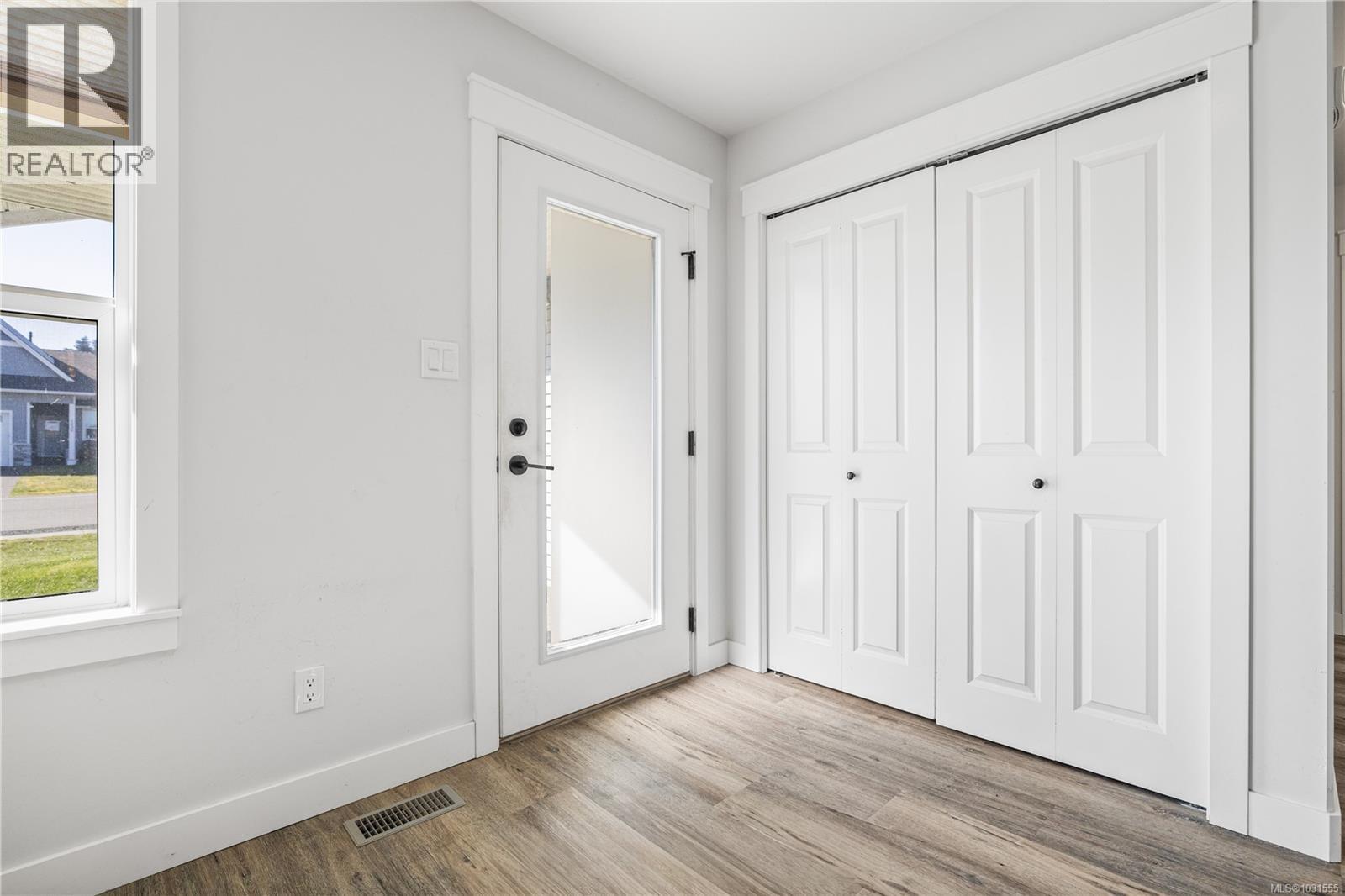 1535 PRENTICE RD - 6