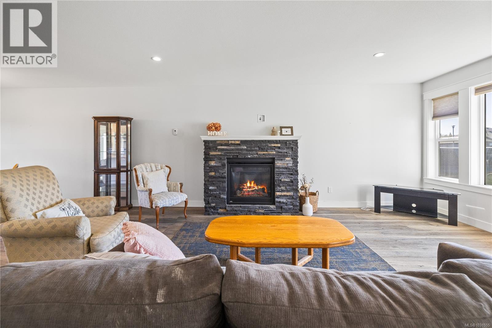 1535 PRENTICE RD - 10