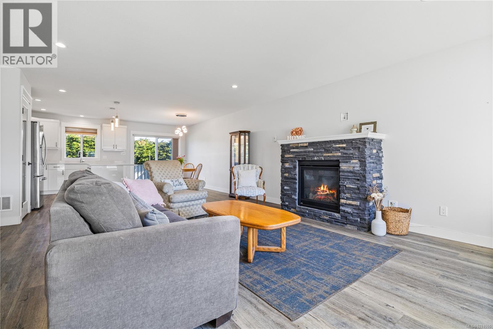 1535 PRENTICE RD - 25