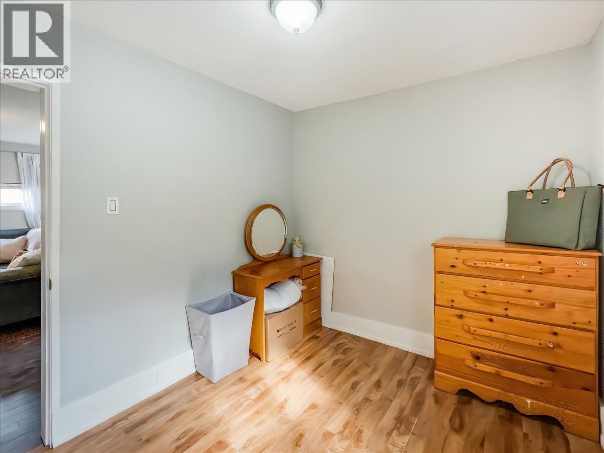 2006 DANIEL STREET - 32