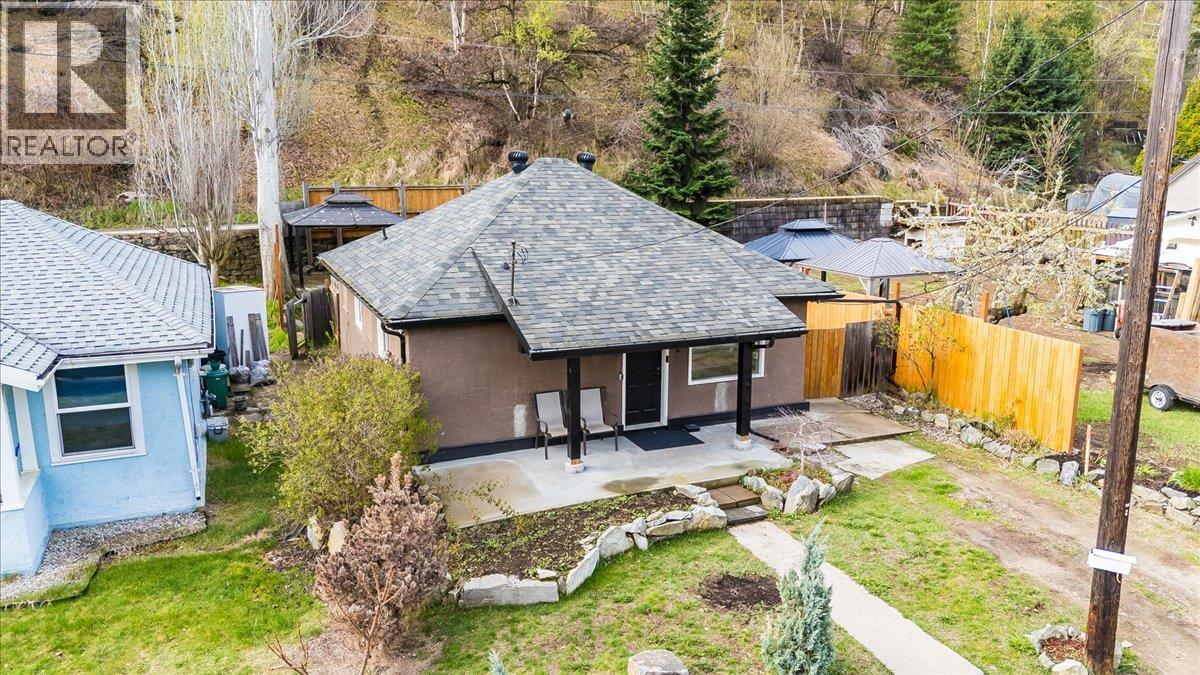 2006 DANIEL STREET - 34