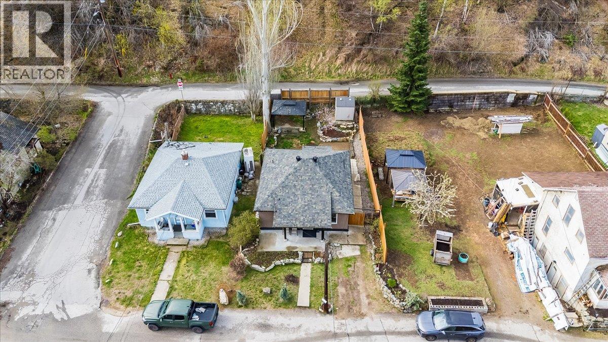 2006 DANIEL STREET - 36