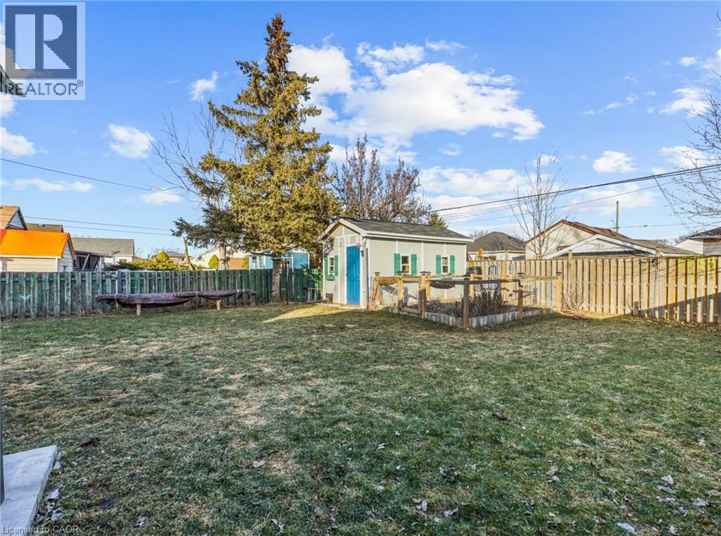 420 WAVERLY STREET - 41