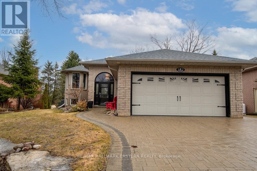 4 HUNTINGWOOD CRESCENT - 2
