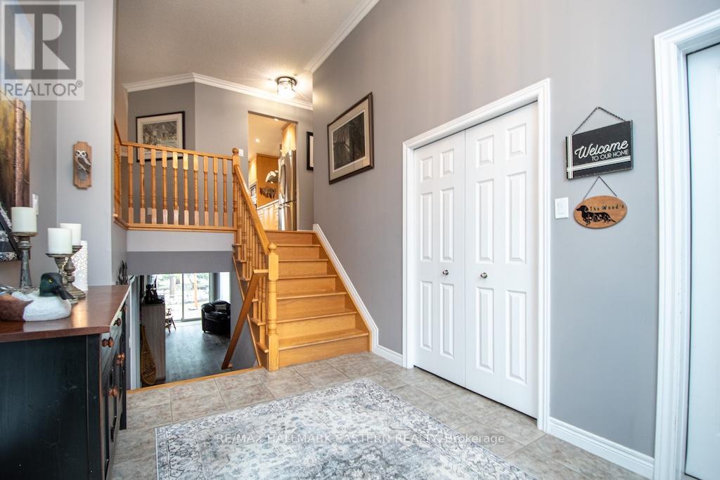 4 HUNTINGWOOD CRESCENT - 4