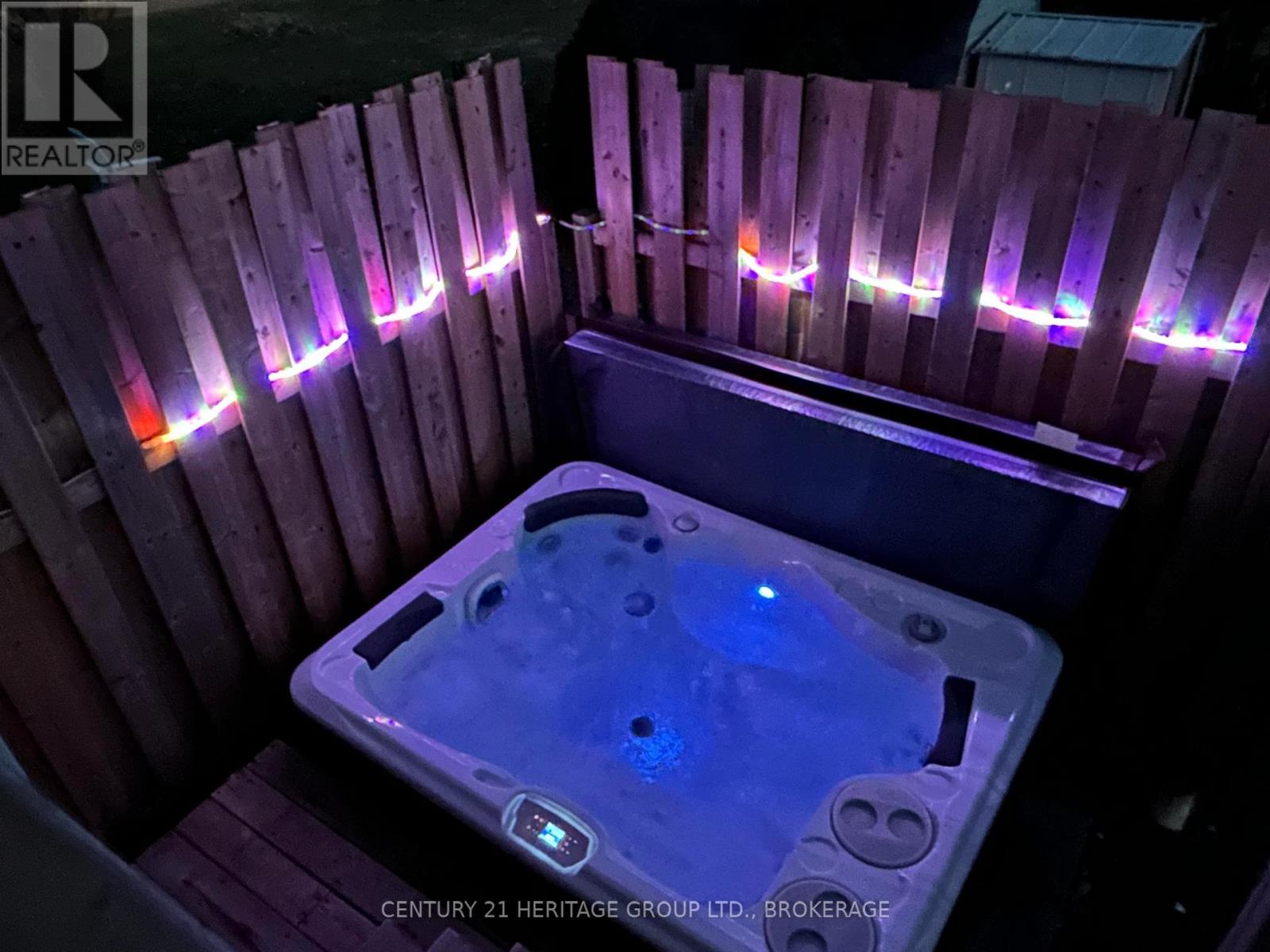Night time ambiance