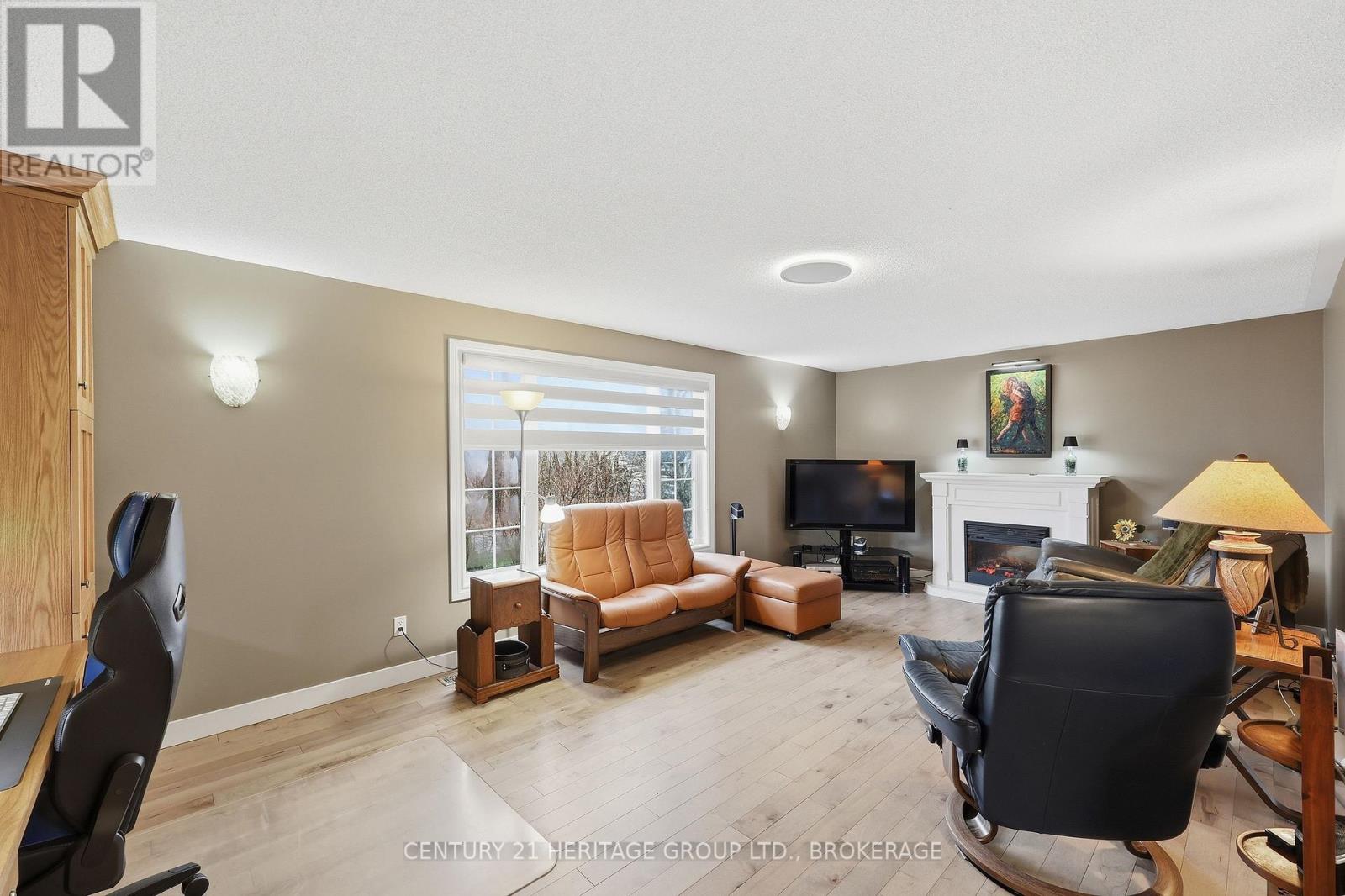 5453 PETWORTH ROAD — photo 17