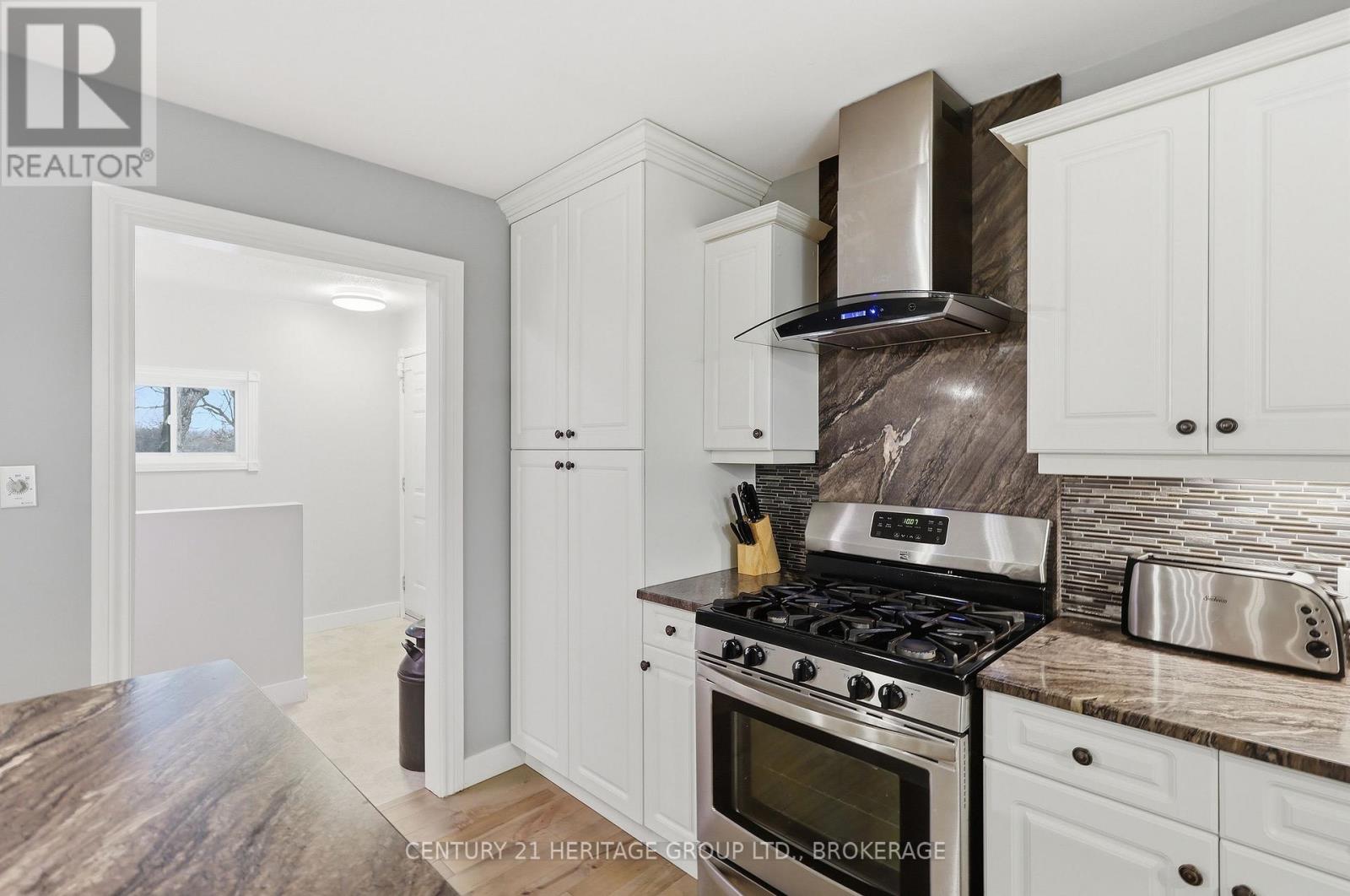 5453 PETWORTH ROAD — photo 30